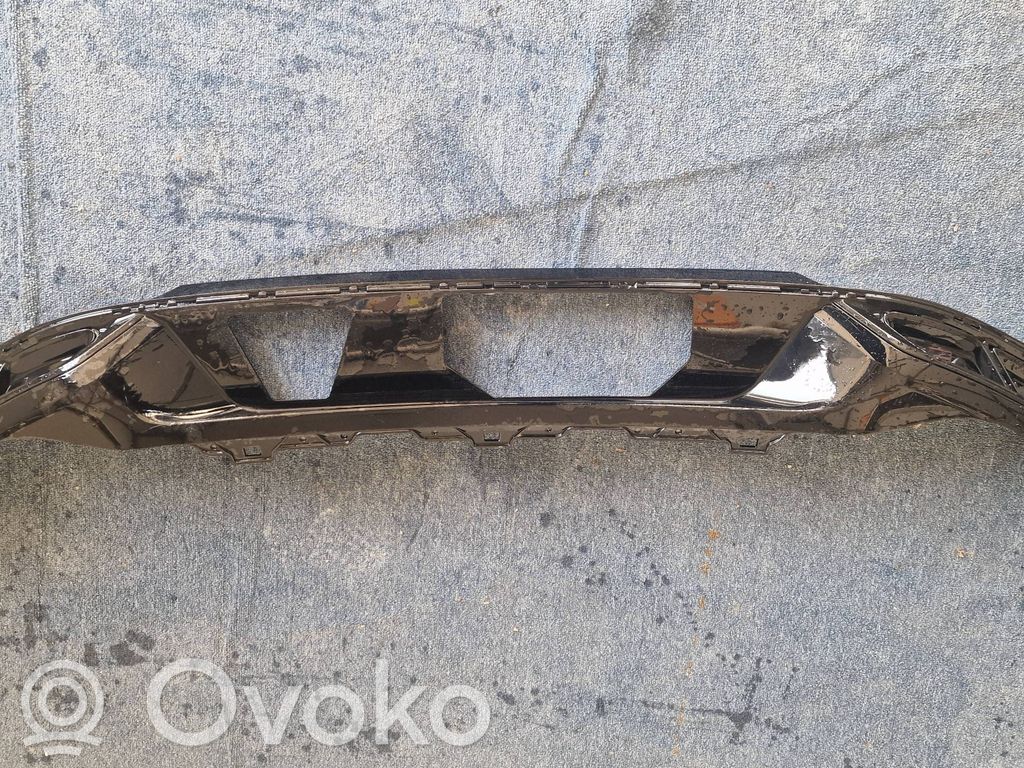 Volkswagen PASSAT B8 Apakšējā bampera daļa 