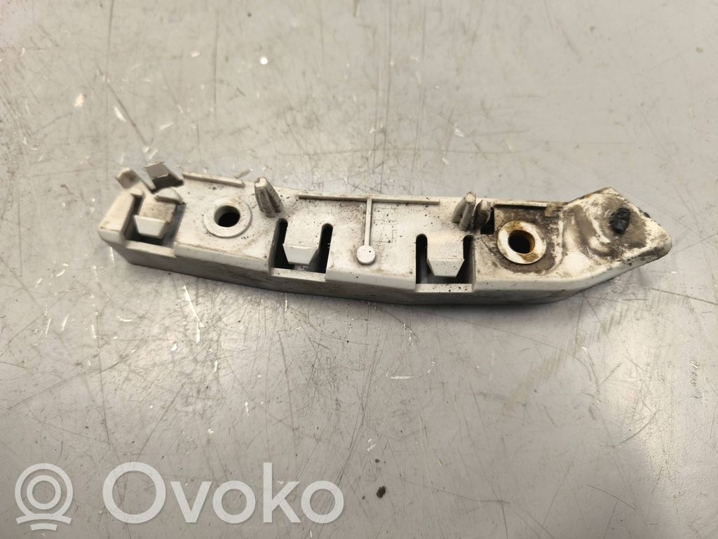Ford Focus Front bumper mounting bracket 