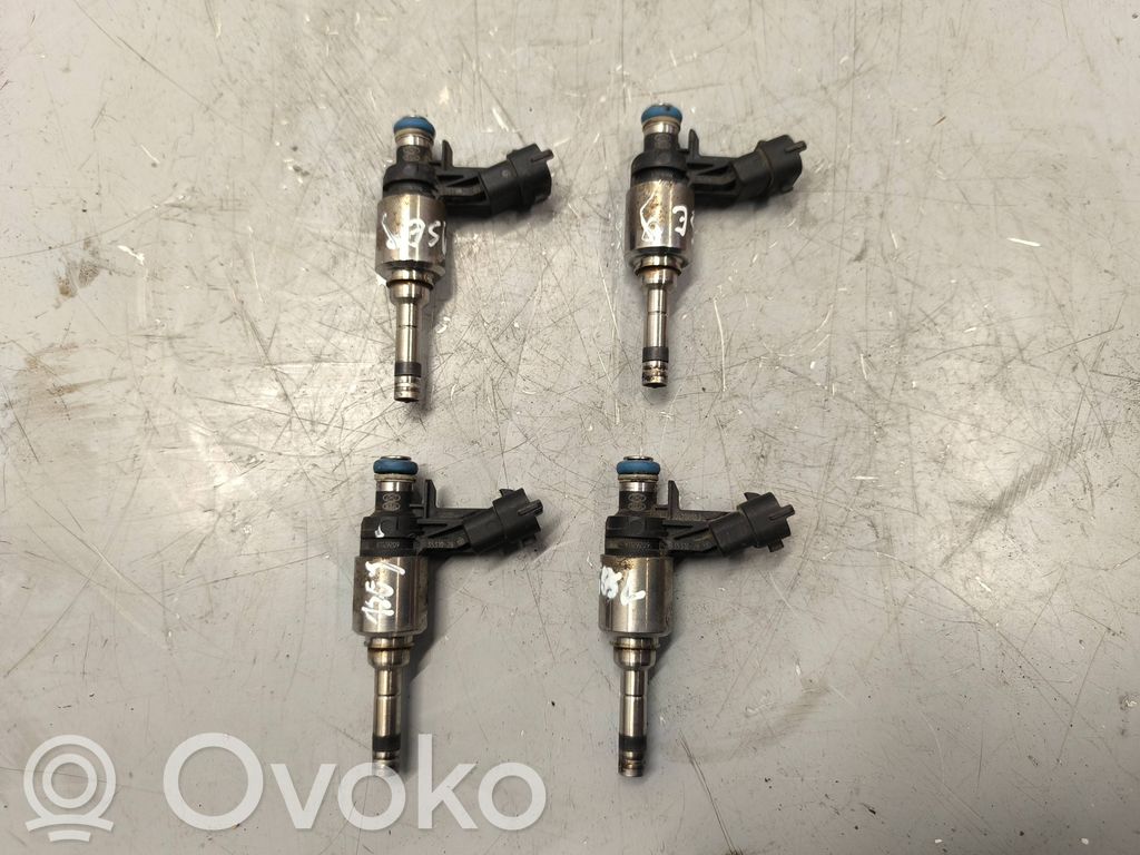 Hyundai i30 Inyector de combustible 