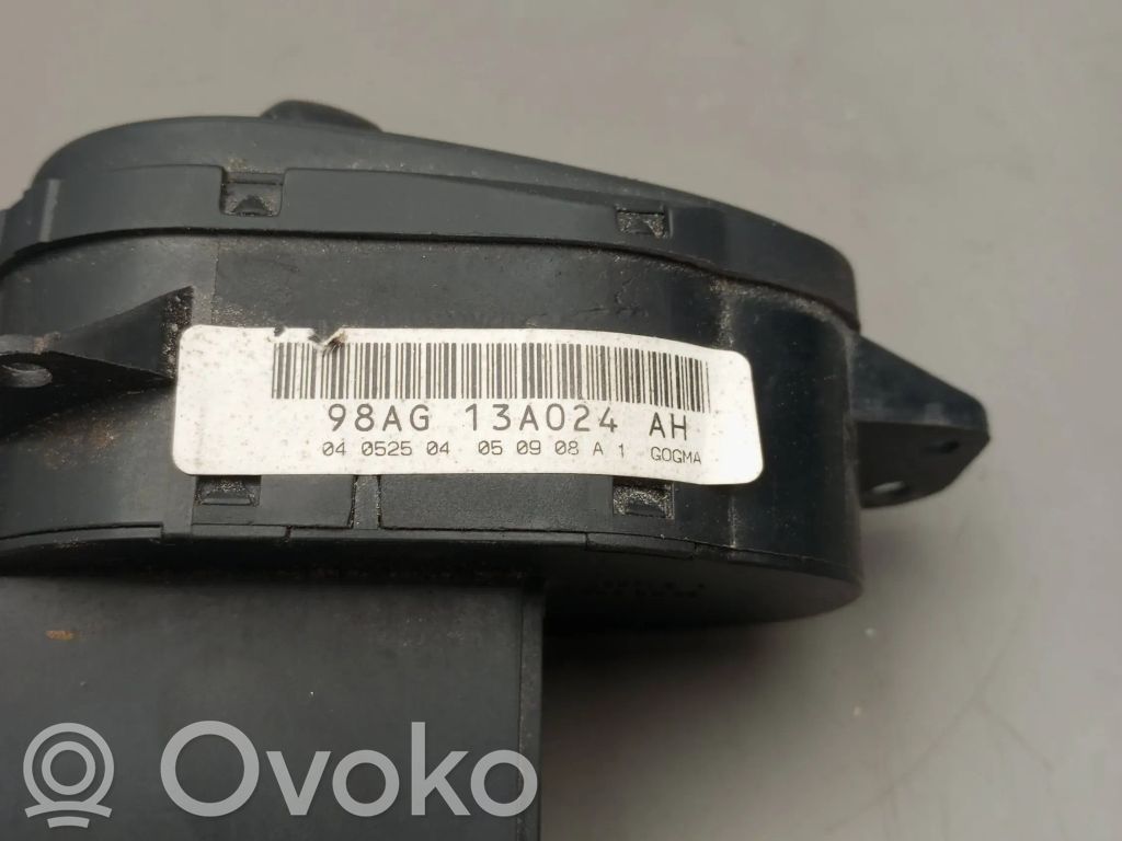 Ford Focus Light switch 