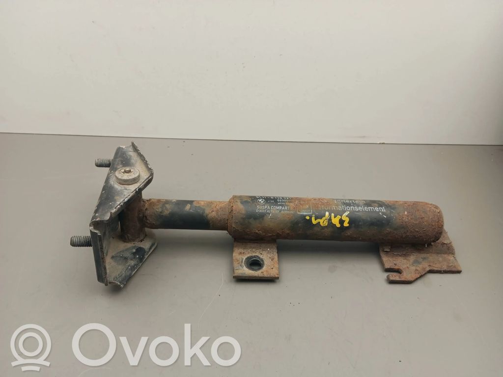 Priekšpusē bampera turētājs   51118138529
