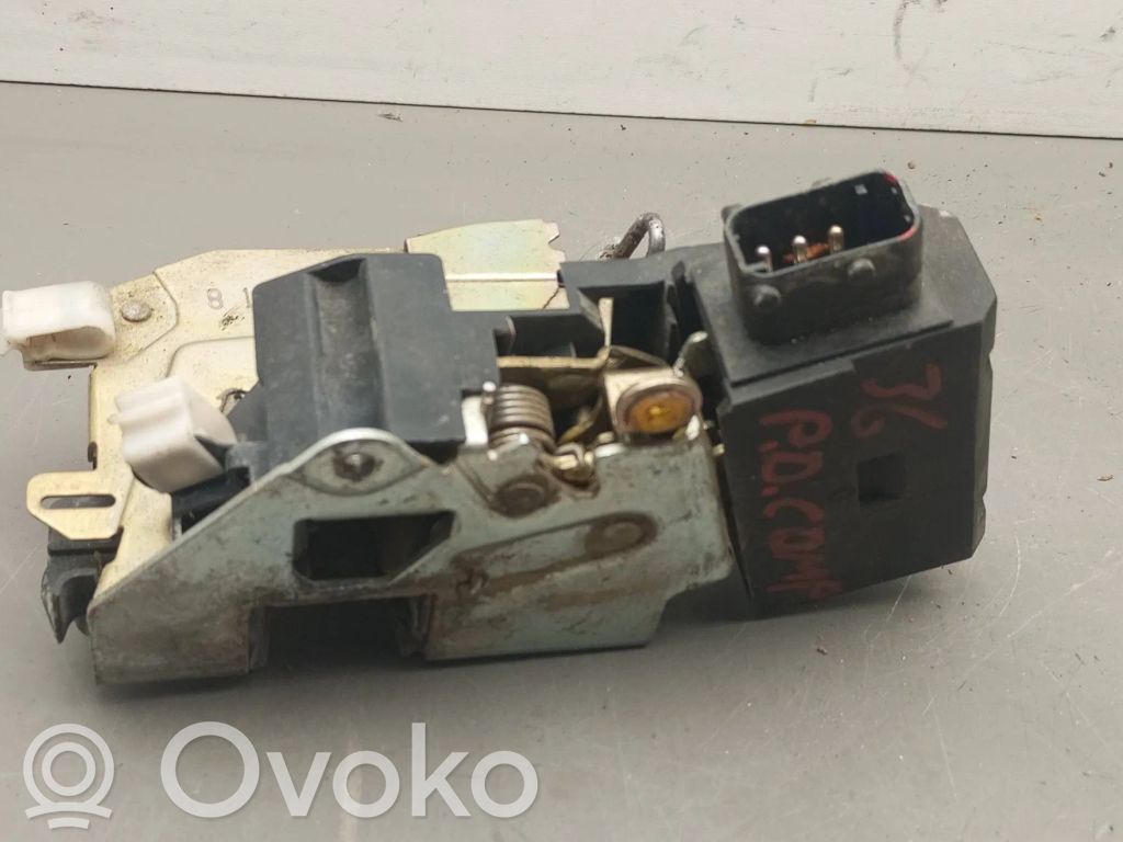 BMW 3 E36 Front door lock 