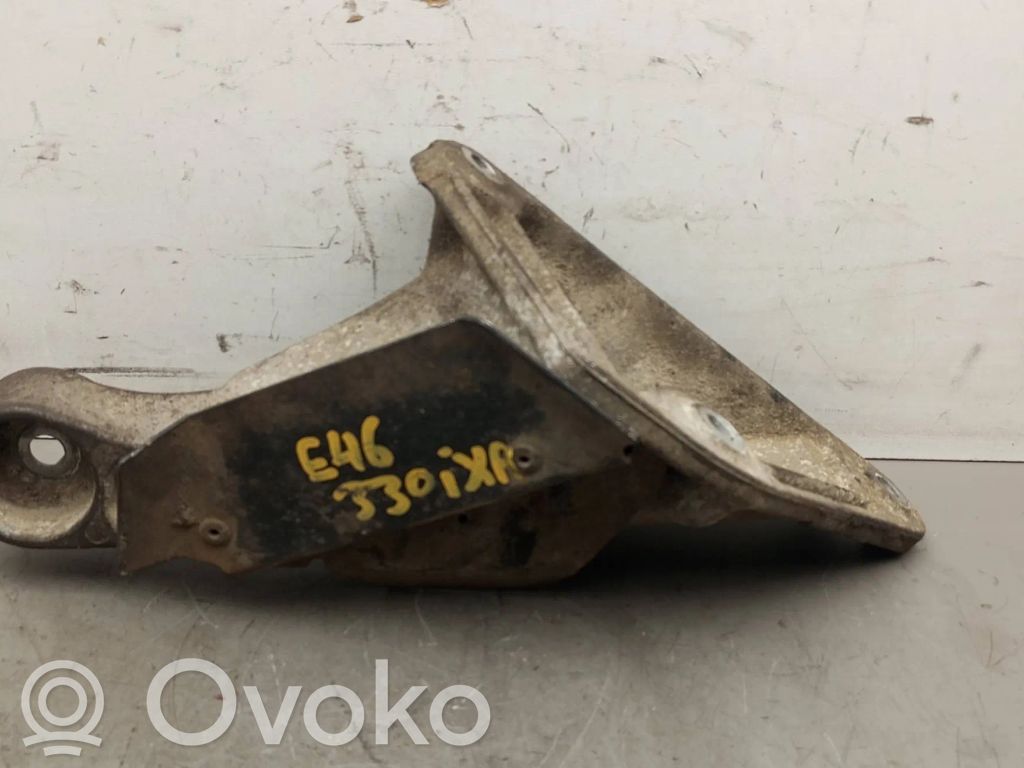 BMW 3 E46 Engine mounting bracket 