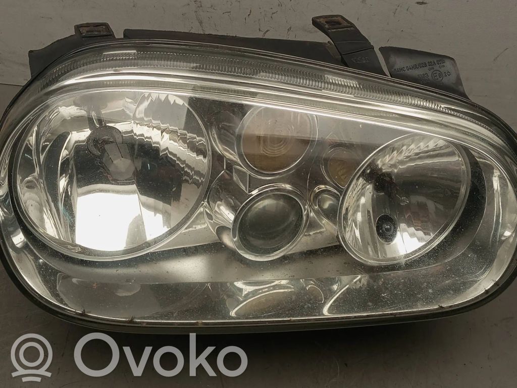 Volkswagen Golf IV Lampa przednia 