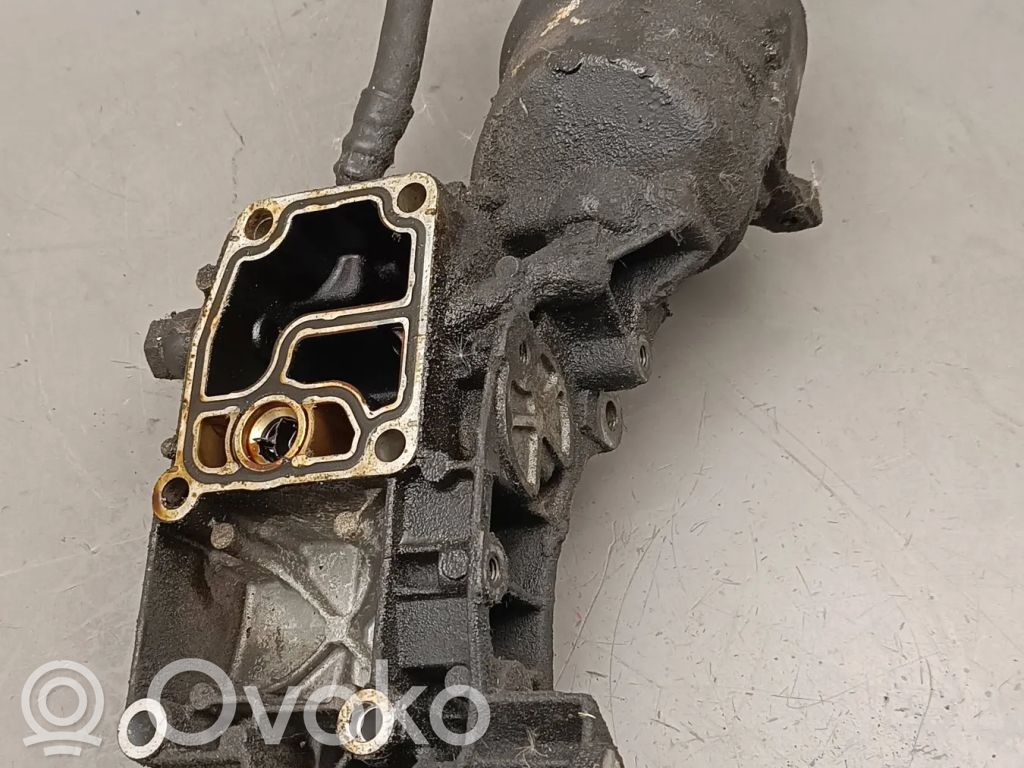 BMW 5 E39 Oil filter mounting bracket 