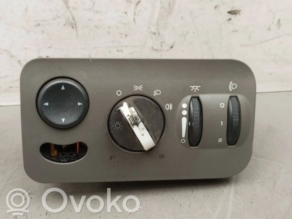 Chrysler Grand Voyager IV Light switch 