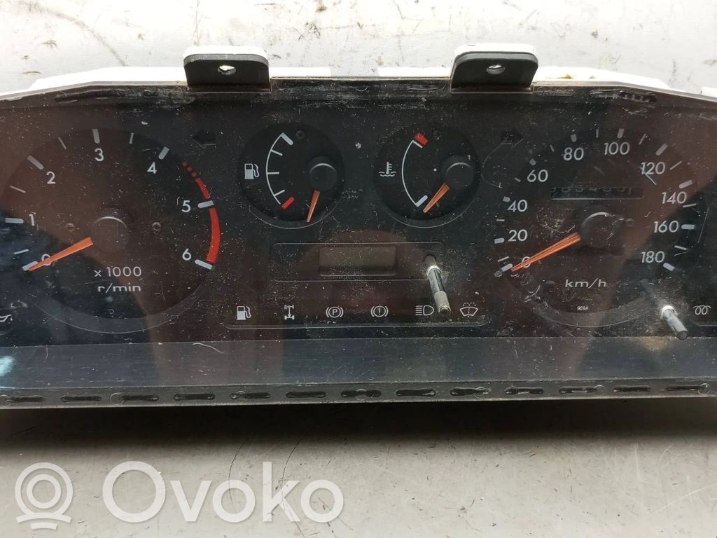 Nissan Terrano Speedometer (instrument cluster) 
