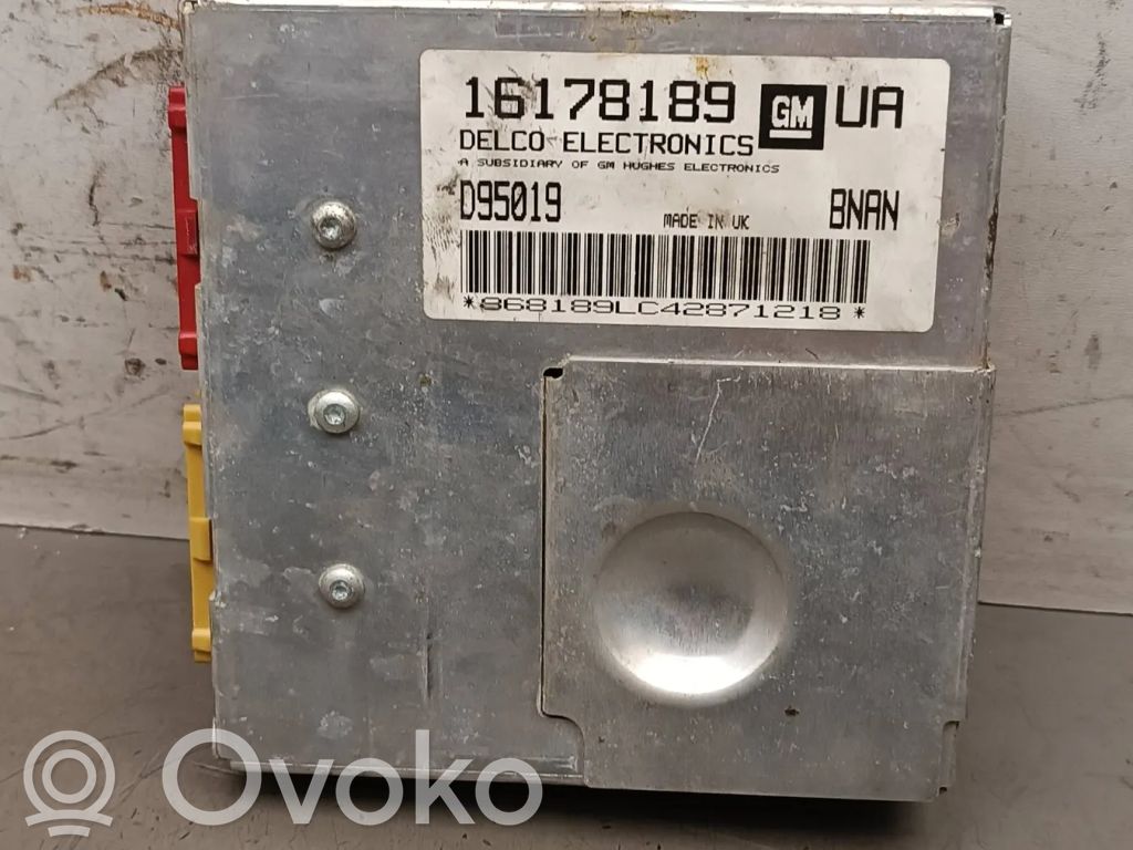 Opel Tigra A Variklio valdymo blokas 