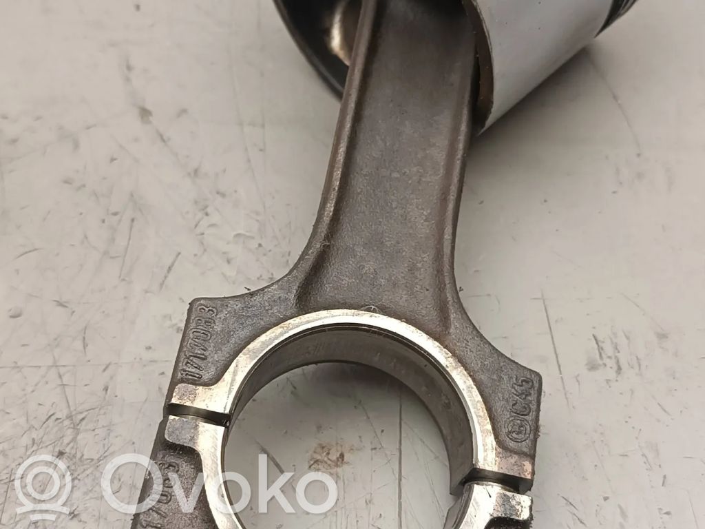 BMW 5 E34 Connecting rod/conrod 