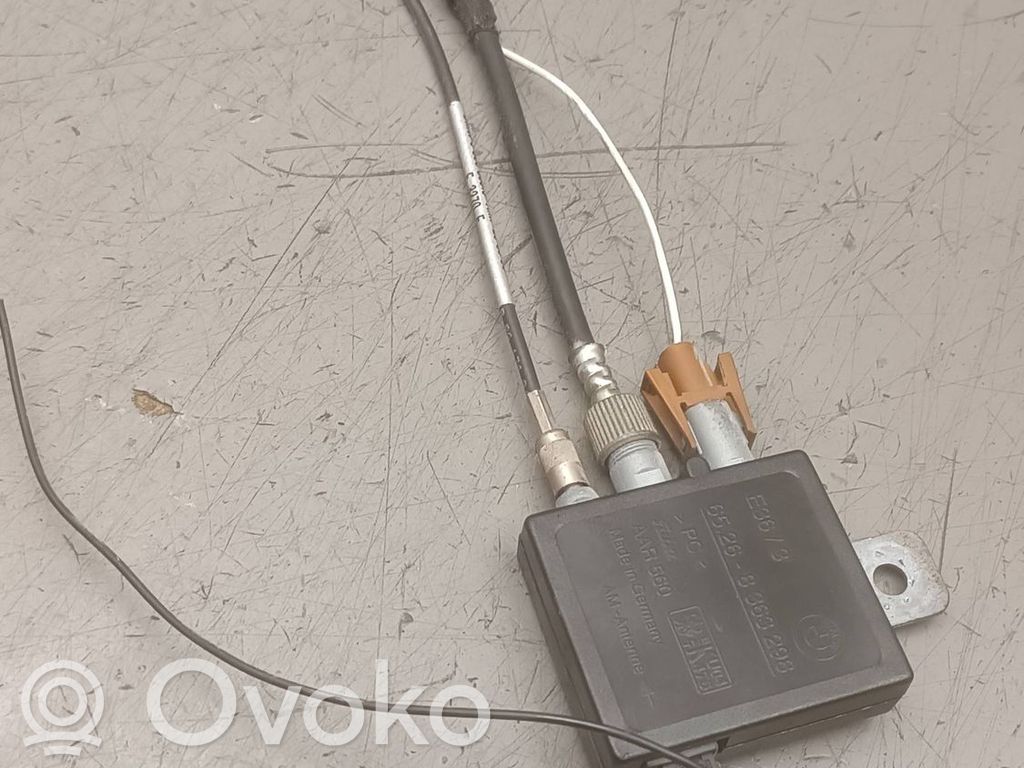 BMW 3 E36 Antenos valdymo blokas 