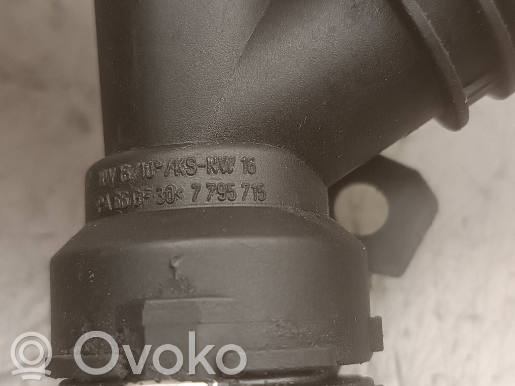 BMW 3 E90 E91 Engine coolant pipe/hose 
