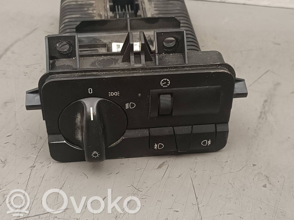 BMW 5 E39 Light switch 