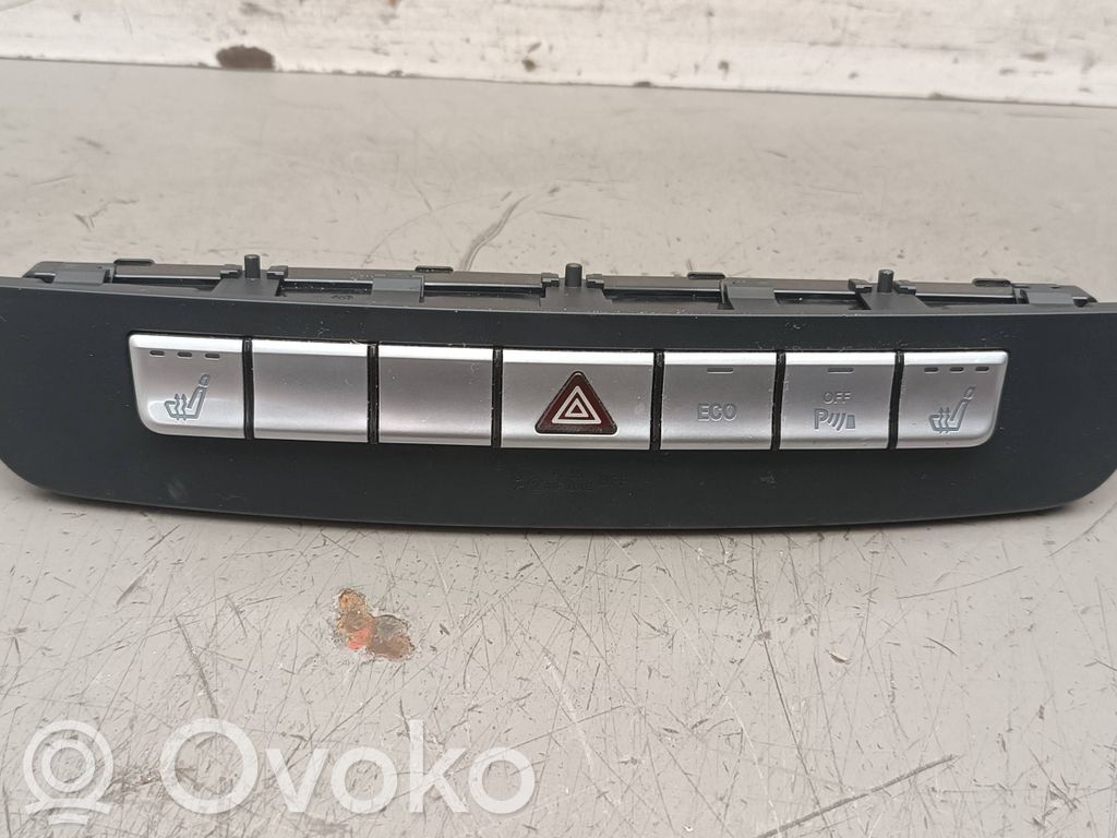 Mercedes-Benz C W204 Zestaw przełączników i przycisków 