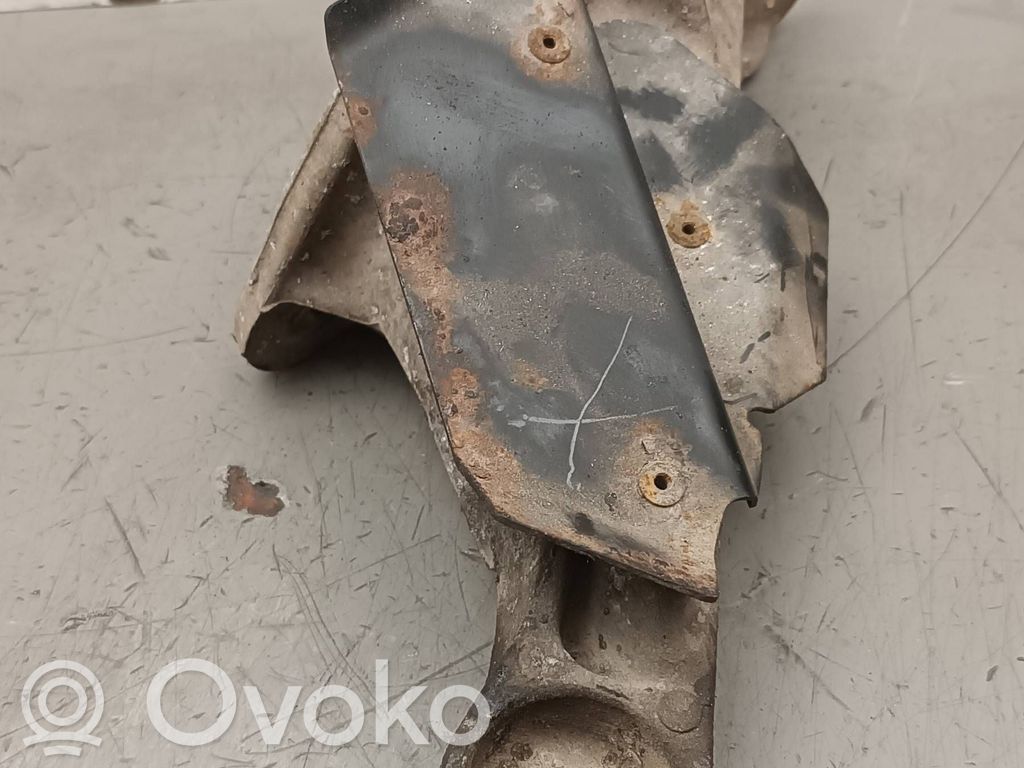 BMW X3 E83 Engine mounting bracket 