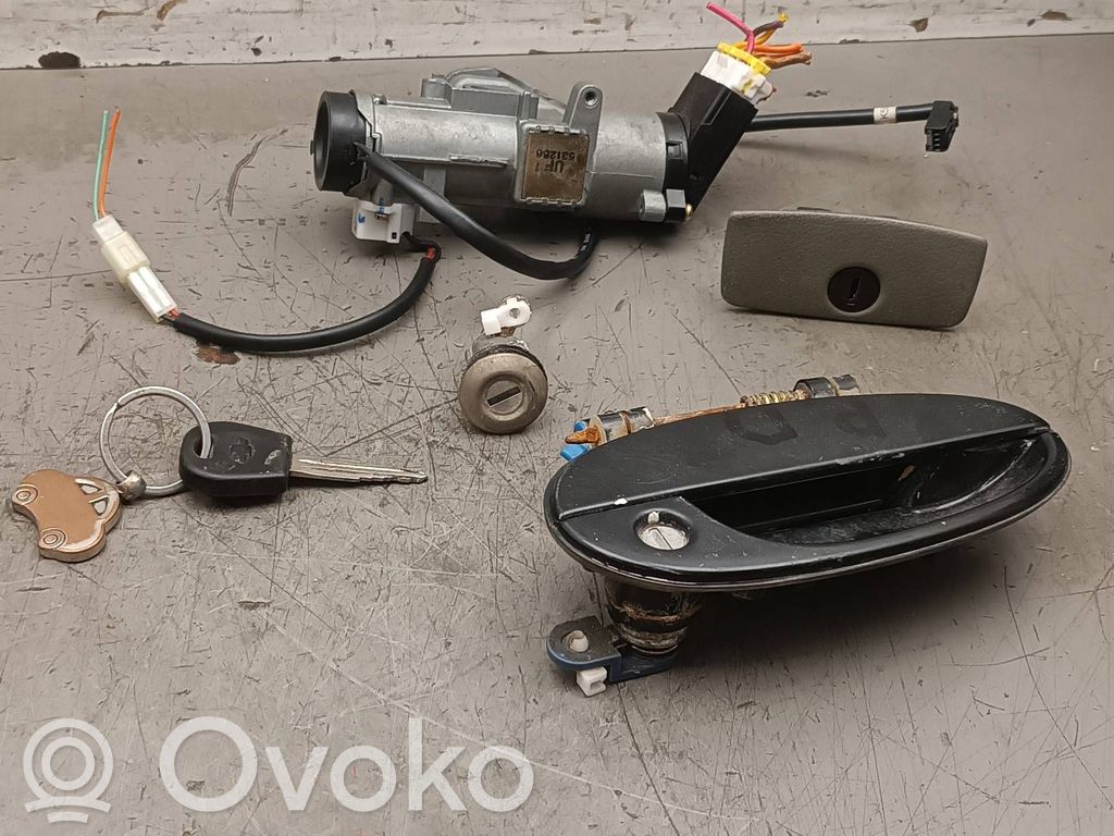 Chevrolet Tacuma Spynelių komplektas 