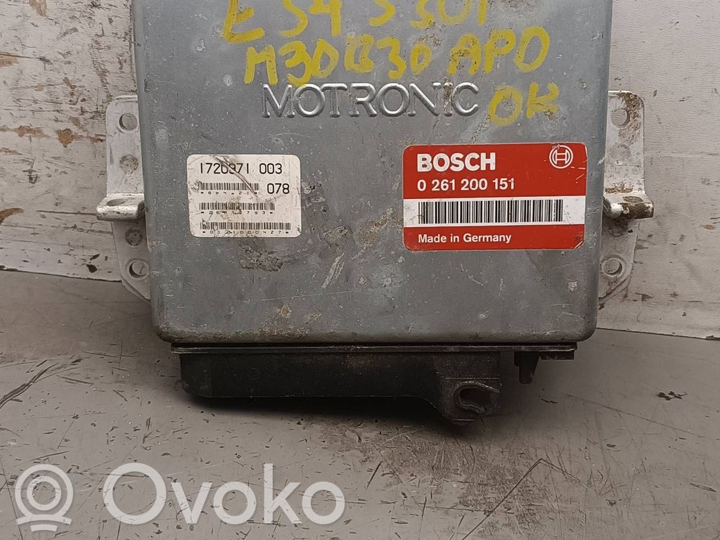 BMW 7 E32 Engine control unit/module 