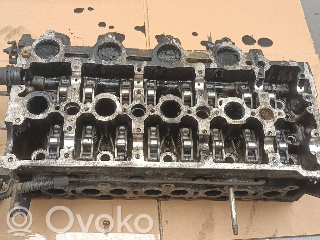 Peugeot 807 Engine head 