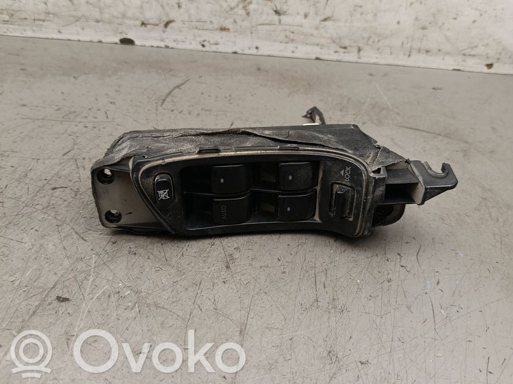Subaru Legacy Electric window control switch 