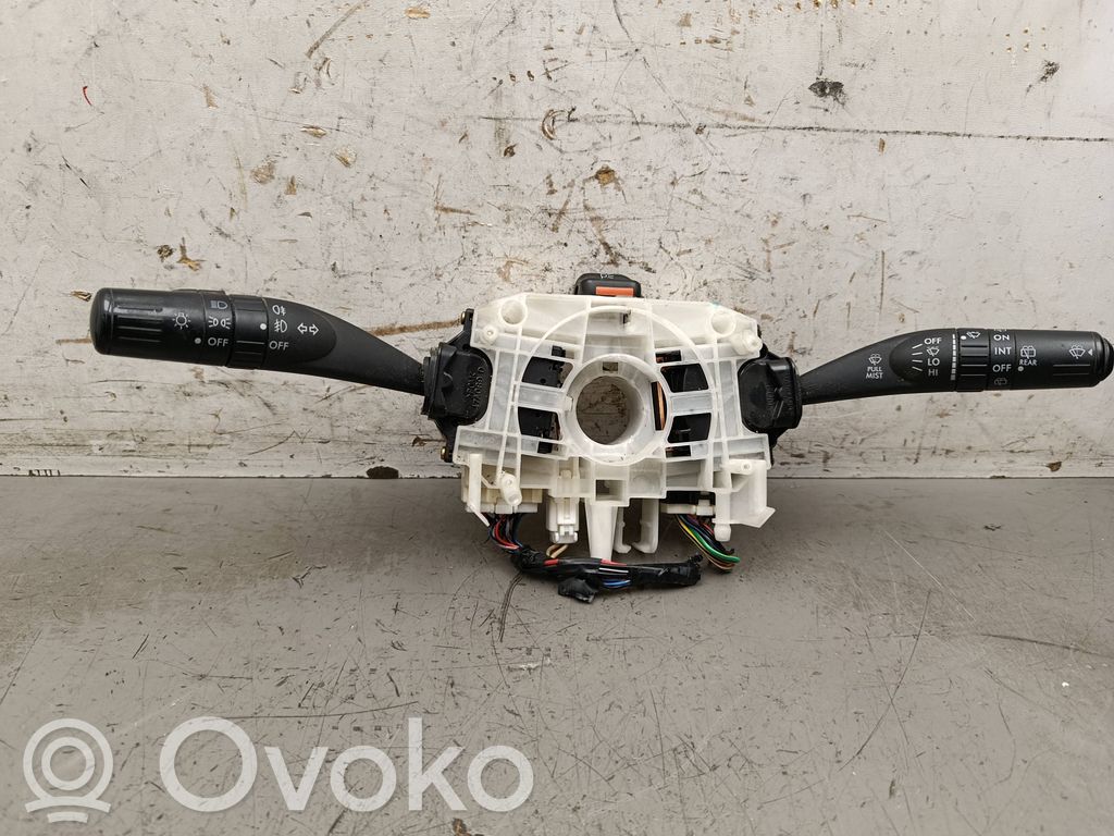 Subaru Legacy Commodo, commande essuie-glace/phare 