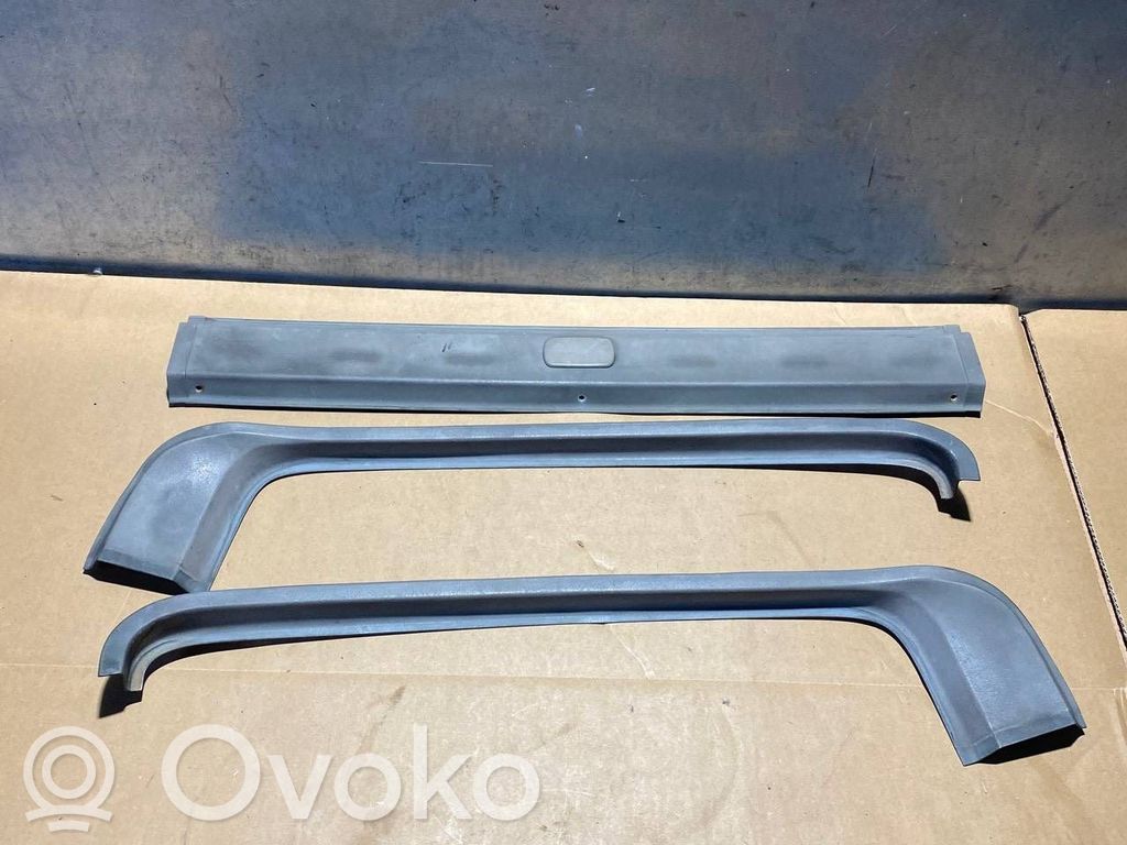 Mercedes-Benz E W124 Set panou interior hayon/capotă portbagaj 