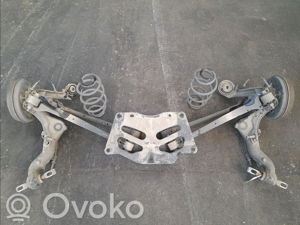 Opel Combo D Galinis tiltas 