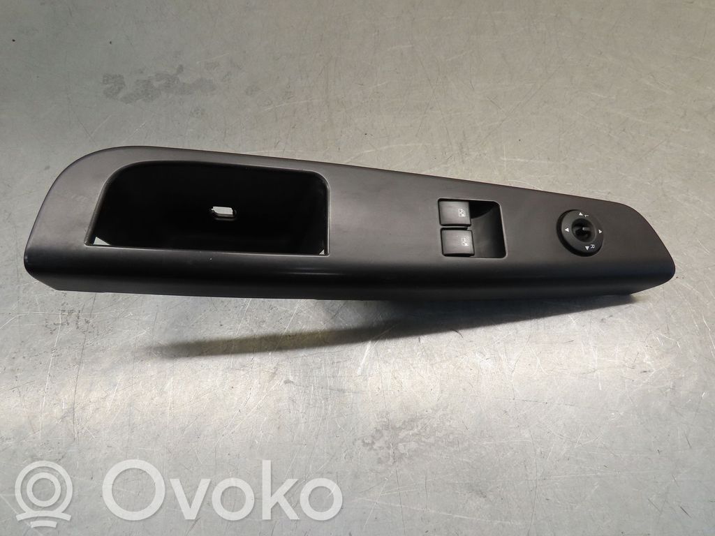 KIA Ceed Electric window control switch 