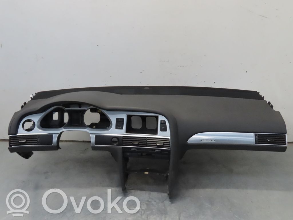 Audi A6 Allroad C6 Panelė 