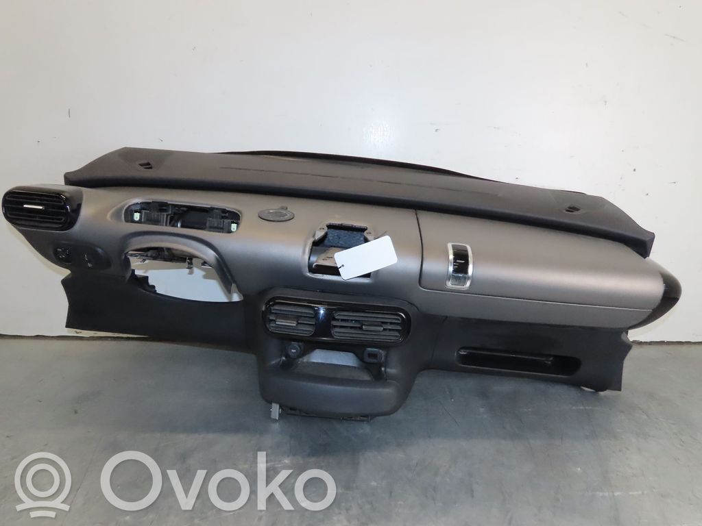 Renault Twingo II Dashboard 