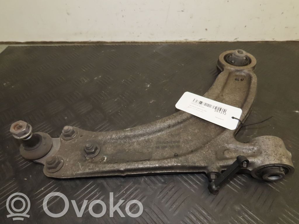 Peugeot 308 Dolny wahacz przedni 