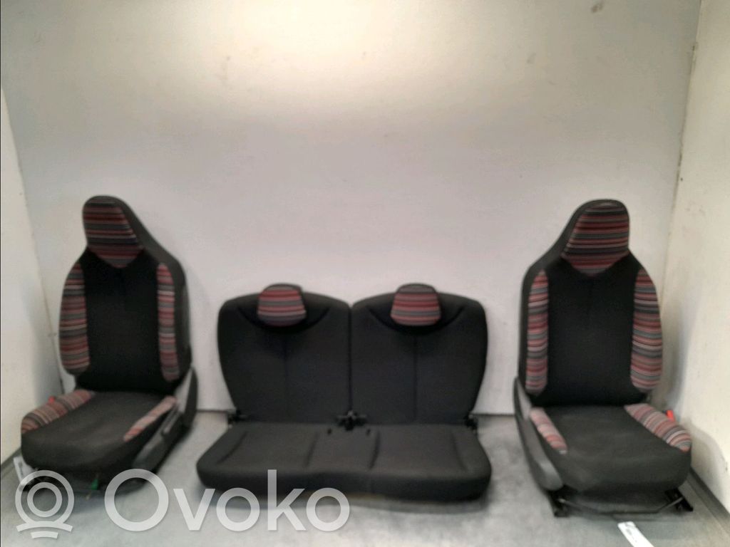 Citroen C1 Fotel przedni pasażera 