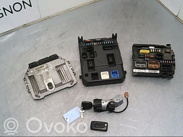 Citroen C3 Picasso Lock set 