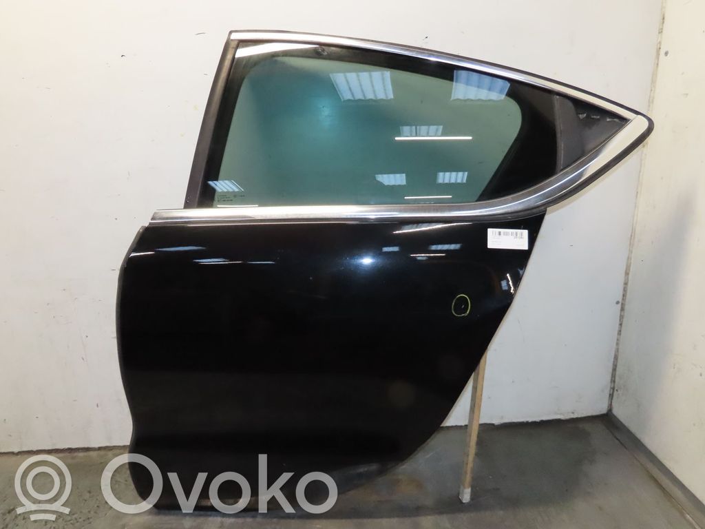 Galinės durys   9006S1