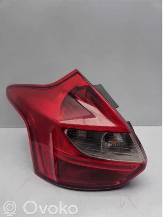 Ford Focus Luz trasera/de freno 