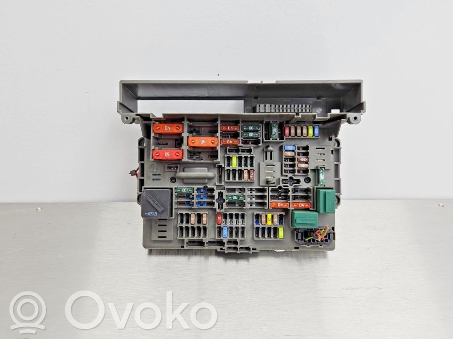Fuse box set   9119446,9119446,9119446,17925000002A,911944604,B010110700,BJ4C140601