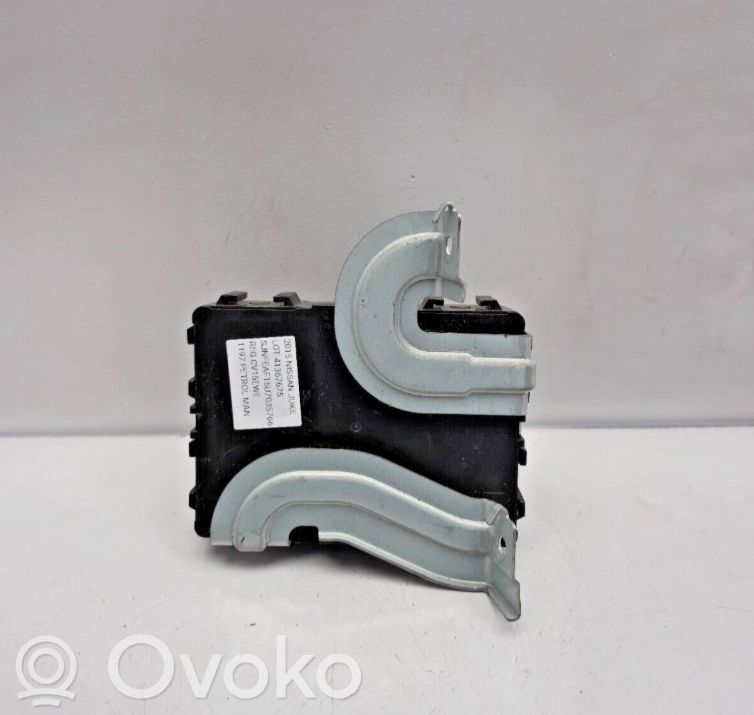 Nissan Juke I F15 Other control units/modules 