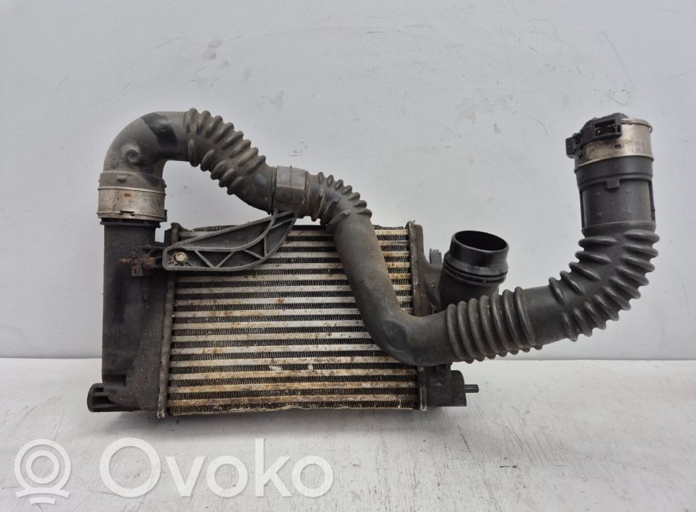 Nissan Qashqai Chłodnica powietrza doładowującego / Intercooler 