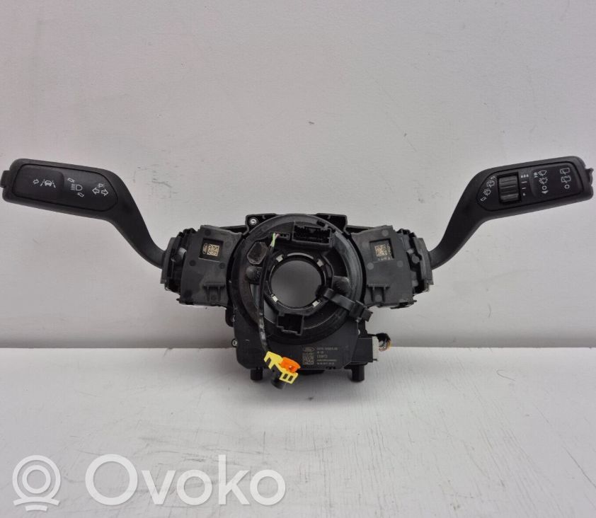 Ford Fiesta Interruptor/palanca de limpiador de luz de giro 
