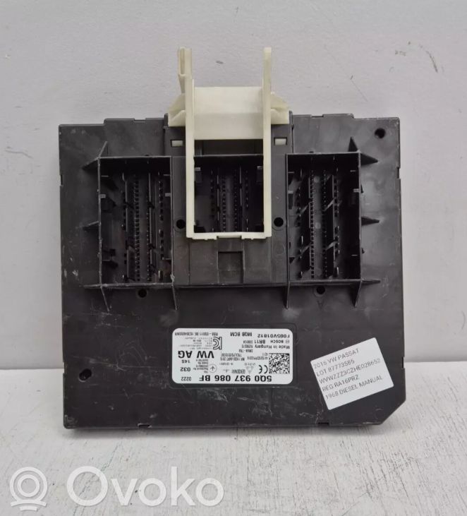 Volkswagen PASSAT B8 Modul confort 