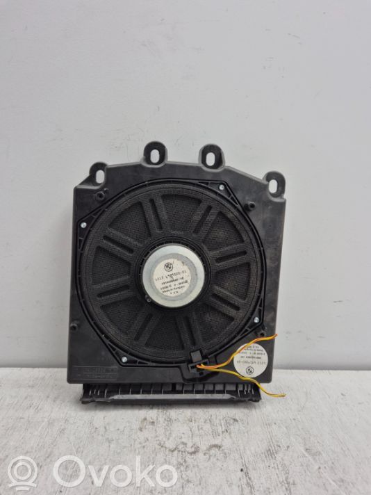 BMW 5 E60 E61 Subwoofer 
