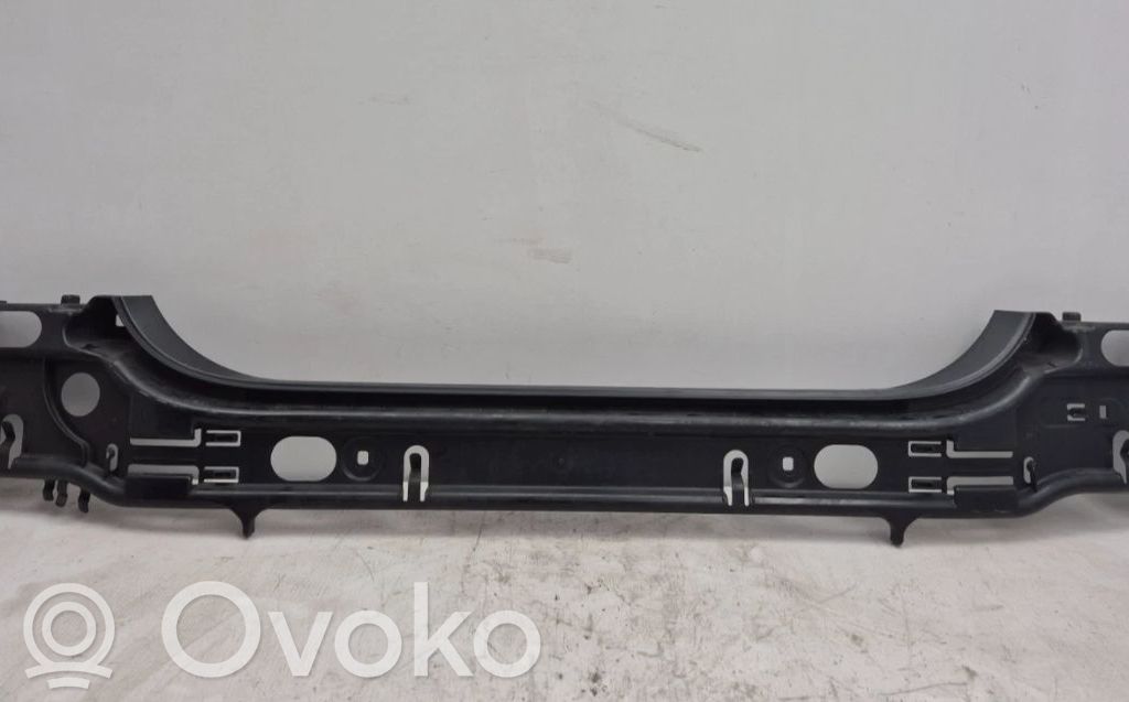 BMW 5 E60 E61 Suport montare bară spate 