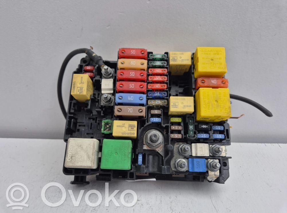 Citroen C4 Grand Picasso Fuse module 