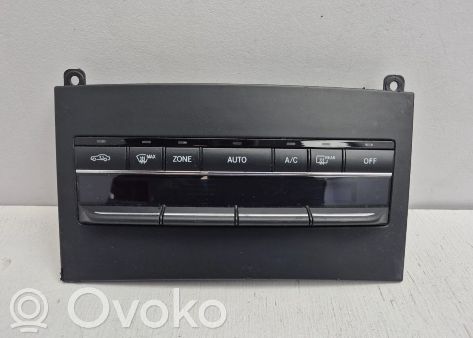 Mercedes-Benz E W212 Climate control unit 