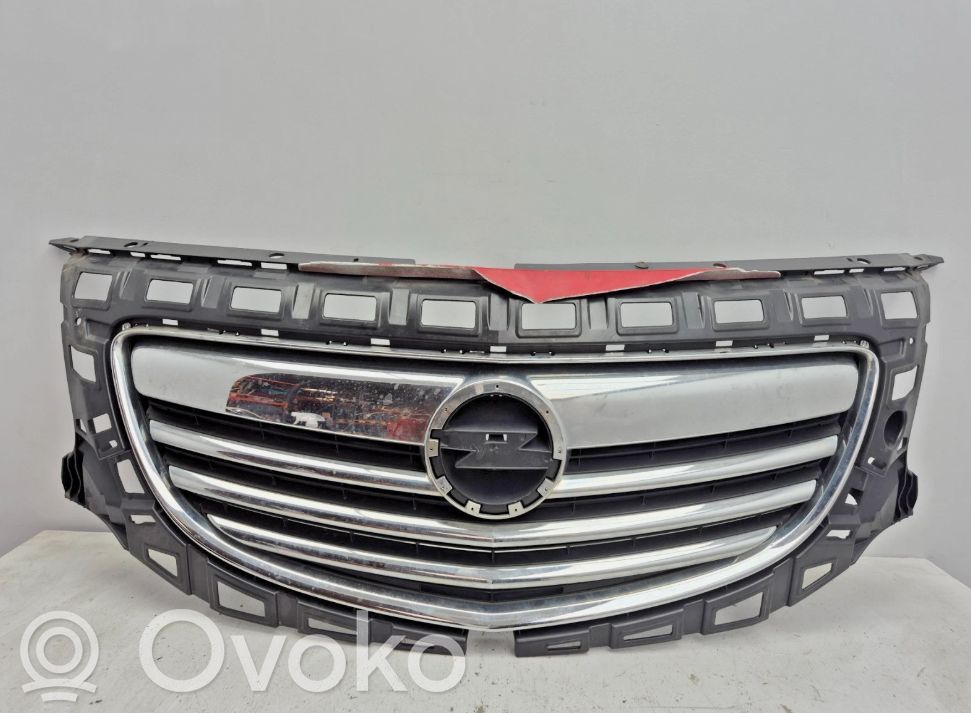 Opel Insignia A Rejilla delantera 