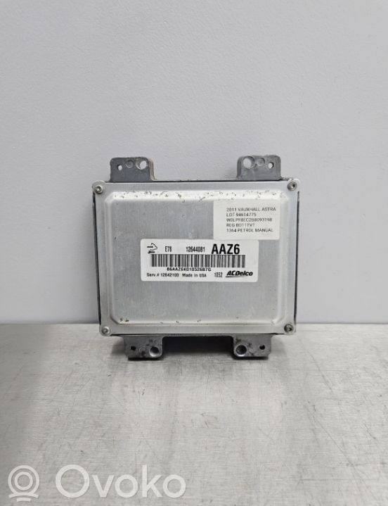 Opel Astra J Engine control unit/module 