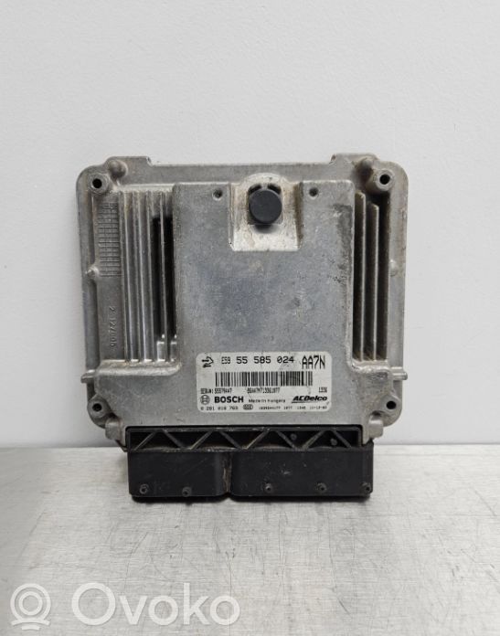 Opel Astra J Calculateur moteur ECU 