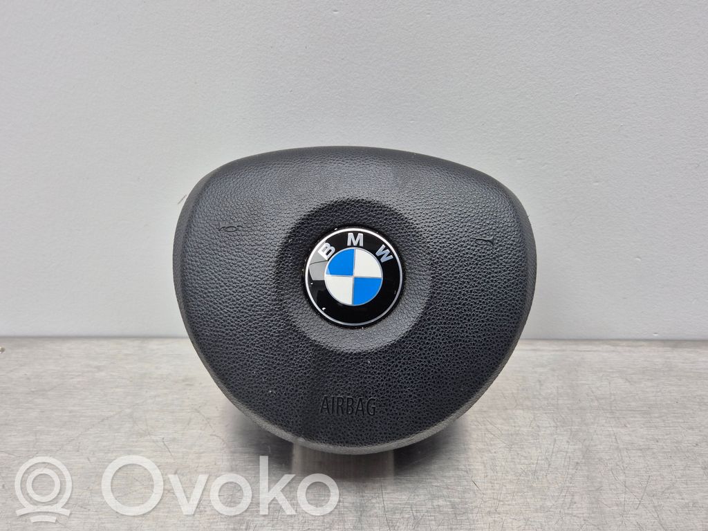 BMW 1 E82 E88 Vairo oro pagalvė 