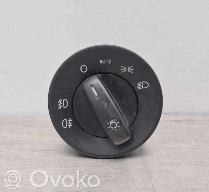 Przełącznik świateł   1Z0941431J,1Z0941431J,1Z0941431,31491Z0941431,3KX10009058