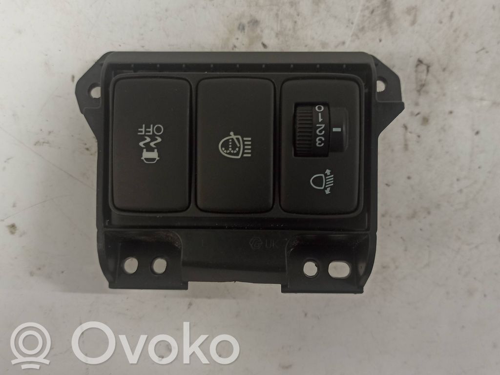 Headlight level height control switch   M37548
