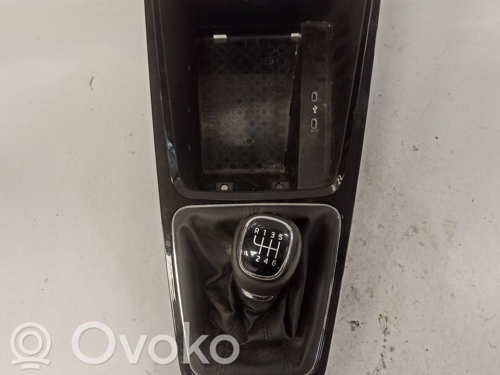 Skoda Octavia Mk4 Enchufe conector USB 