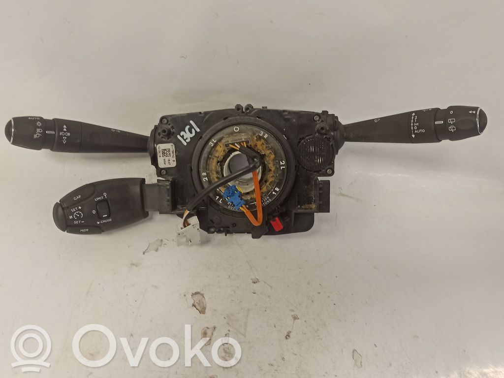 Peugeot 308 Wiper turn signal indicator stalk/switch 